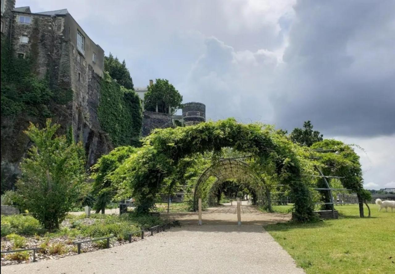 Le Chateau Angers Exterior photo
